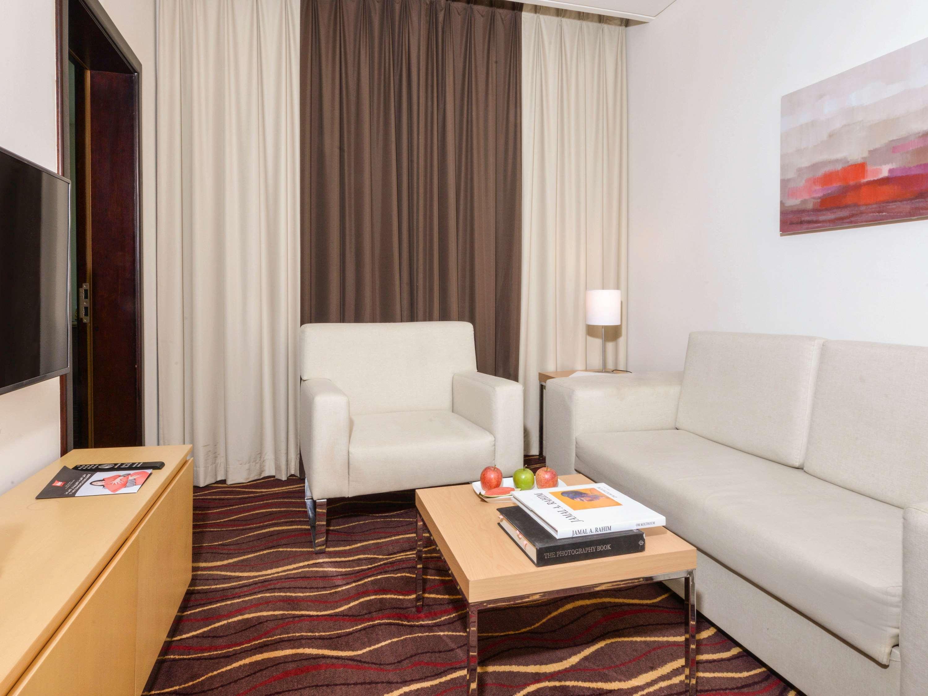 Ibis Seef Al Manamah Esterno foto