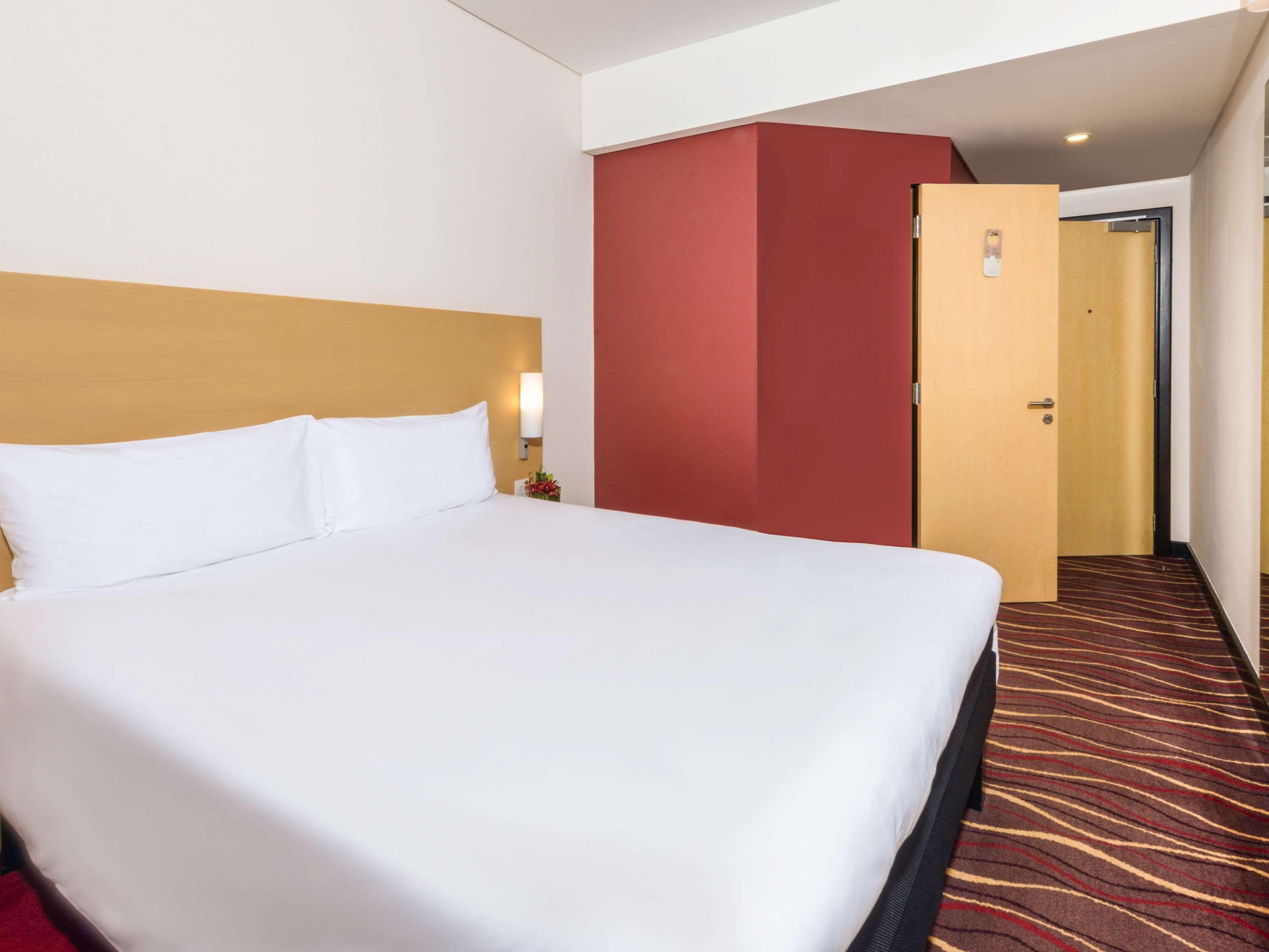 Ibis Seef Al Manamah Esterno foto