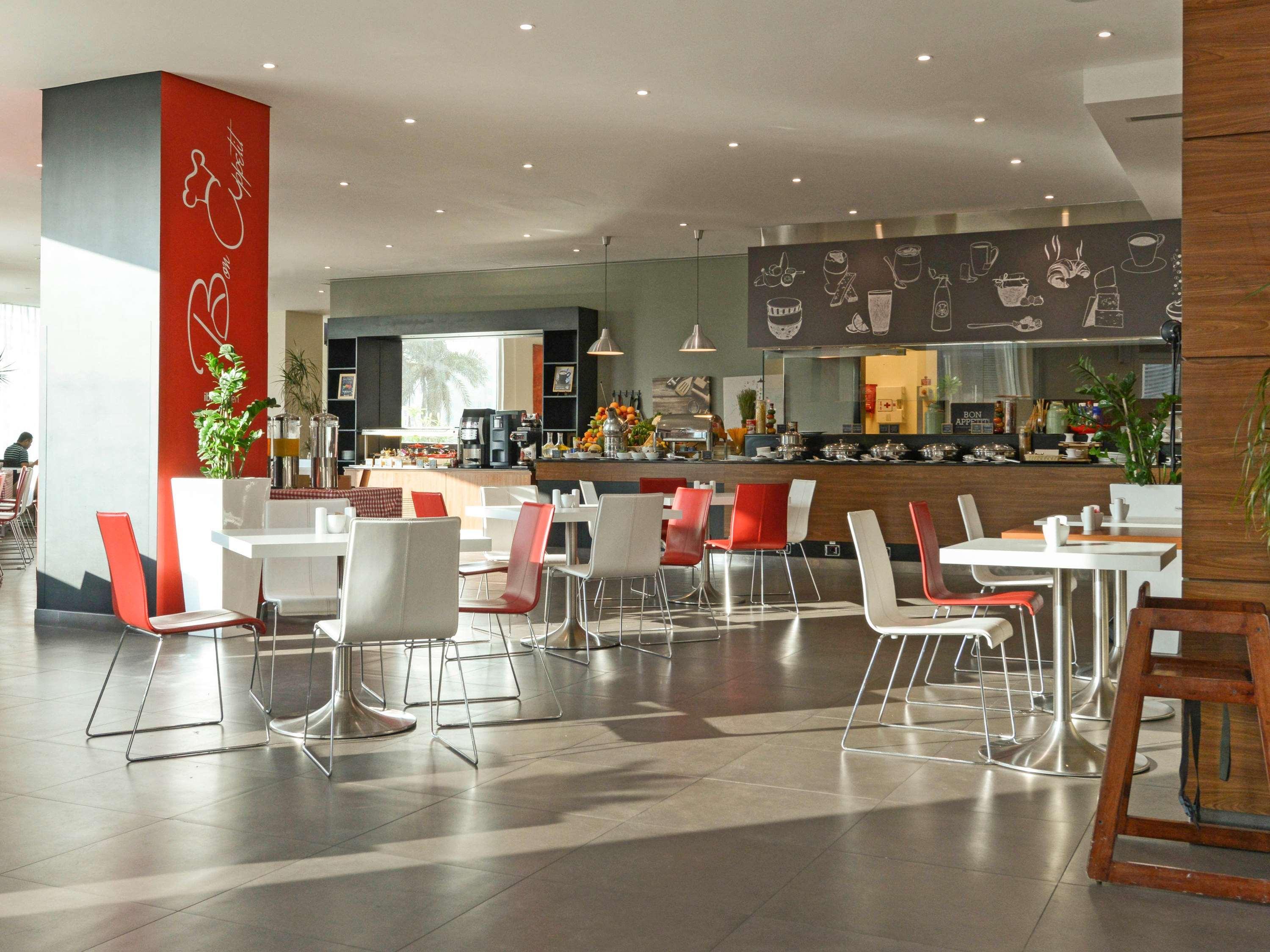 Ibis Seef Al Manamah Esterno foto