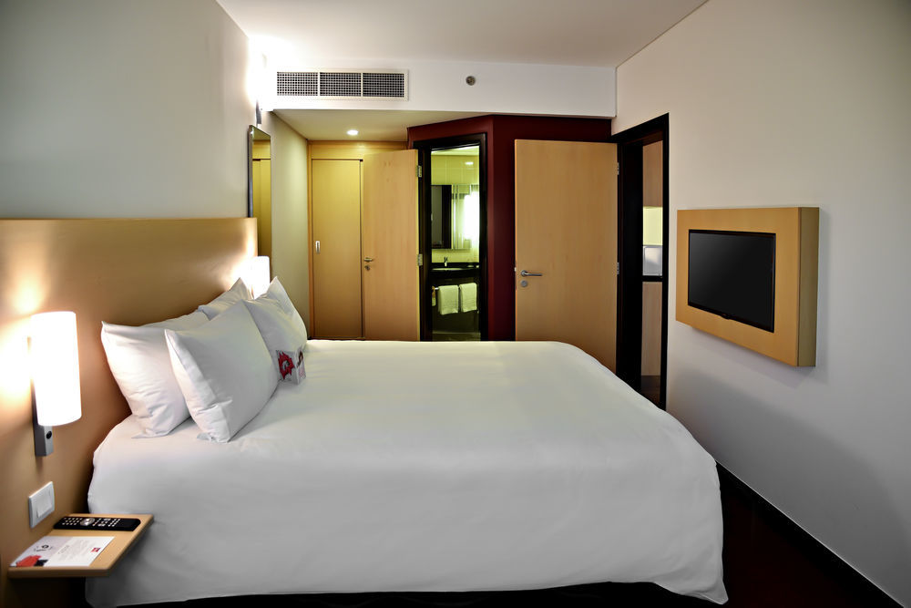 Ibis Seef Al Manamah Esterno foto